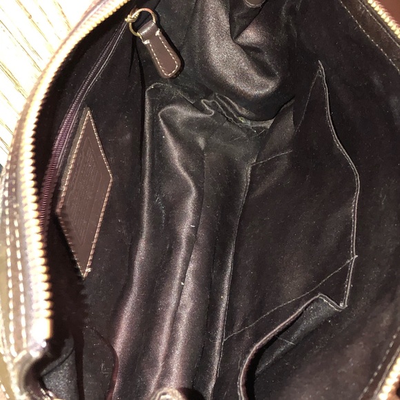 Coach Signature Bag - Picture 4 of 8